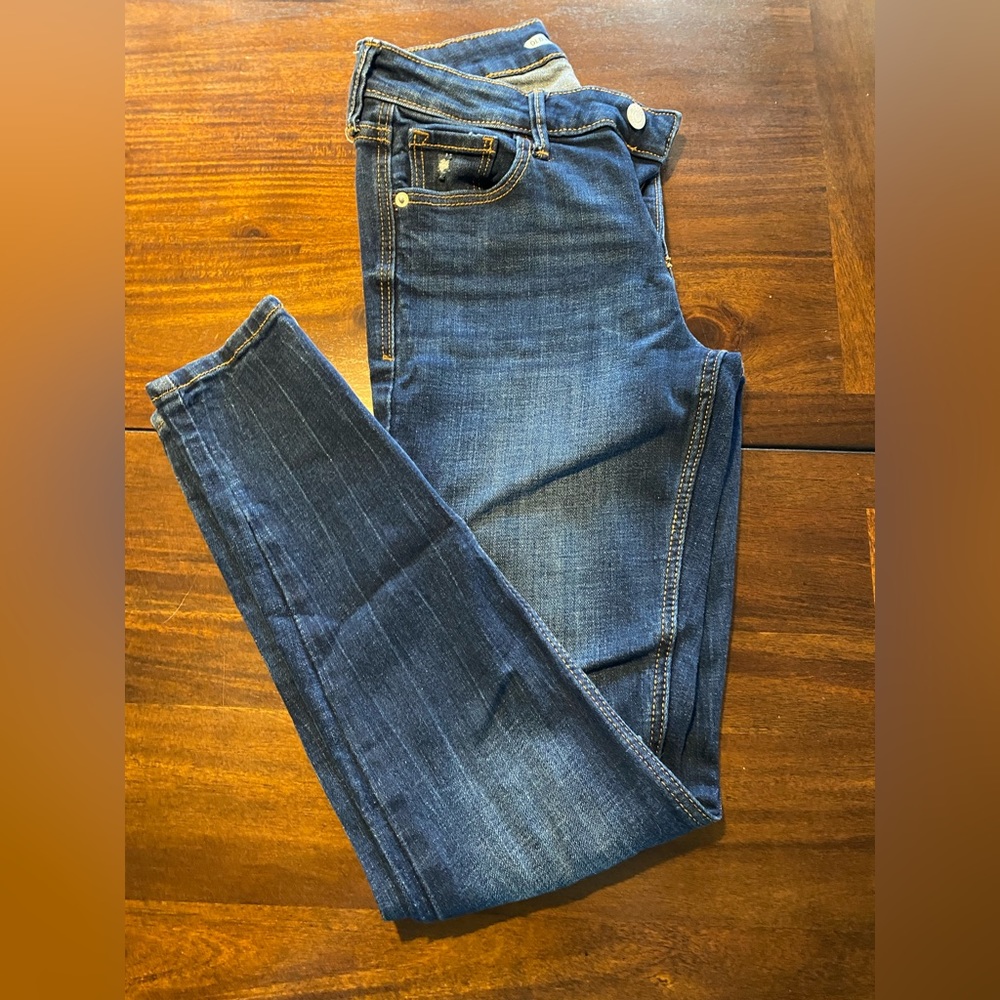 Old Navy Women’s Rockstar Super Skinny Distressed Jeans
